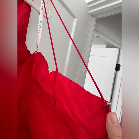 ONE SHOULDER RED SHERRI HILL MINI DRESS WITH 3 STRAPS IN THE BACK SZ 6 - Picture 9 of 11